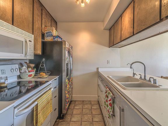 5th image of 2603 Dayton Ln