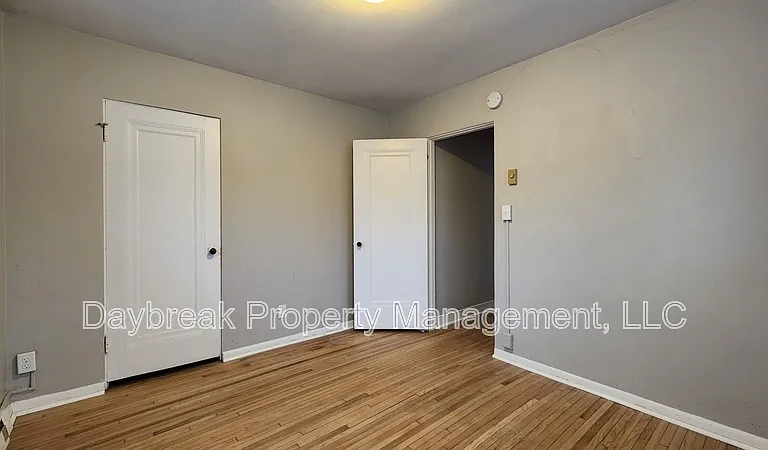 1258 10th St N #2 — Photo 12