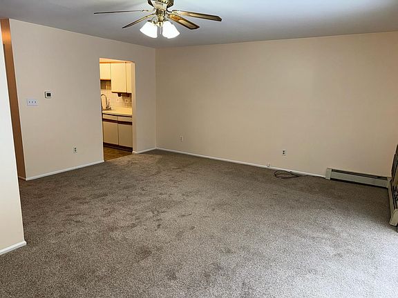 3rd image of 100 Hillside Dr APT G8