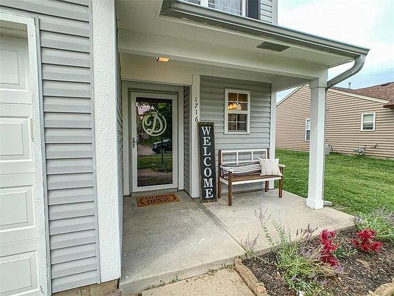 2nd image of 1716 Crimson Ln