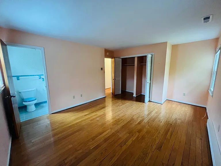 401 Apperson Dr — Photo 6