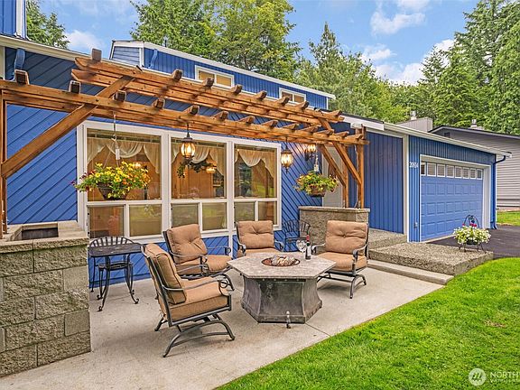 3rd image of 20814 28th Avenue SE