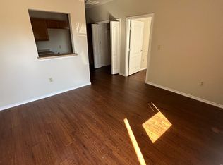 109 S Tower St APT 103, Weatherford, TX 76086