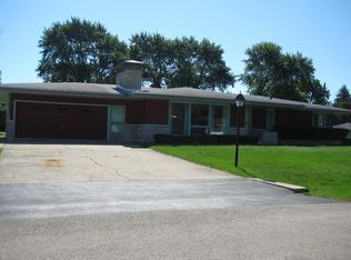 8 Sunset Ln, Joliet, IL 60433