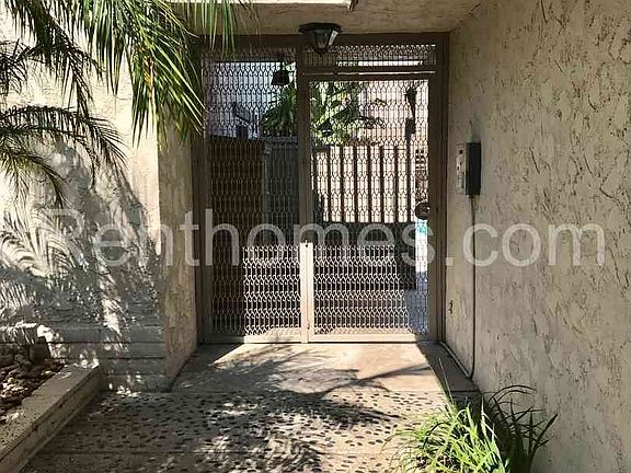2nd image of 4404 Bond St Unit J