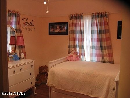 4th image of 414 W Seagoe Ave