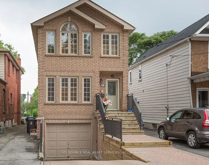 301 Gowan Ave #BASEMENT — Photo 1