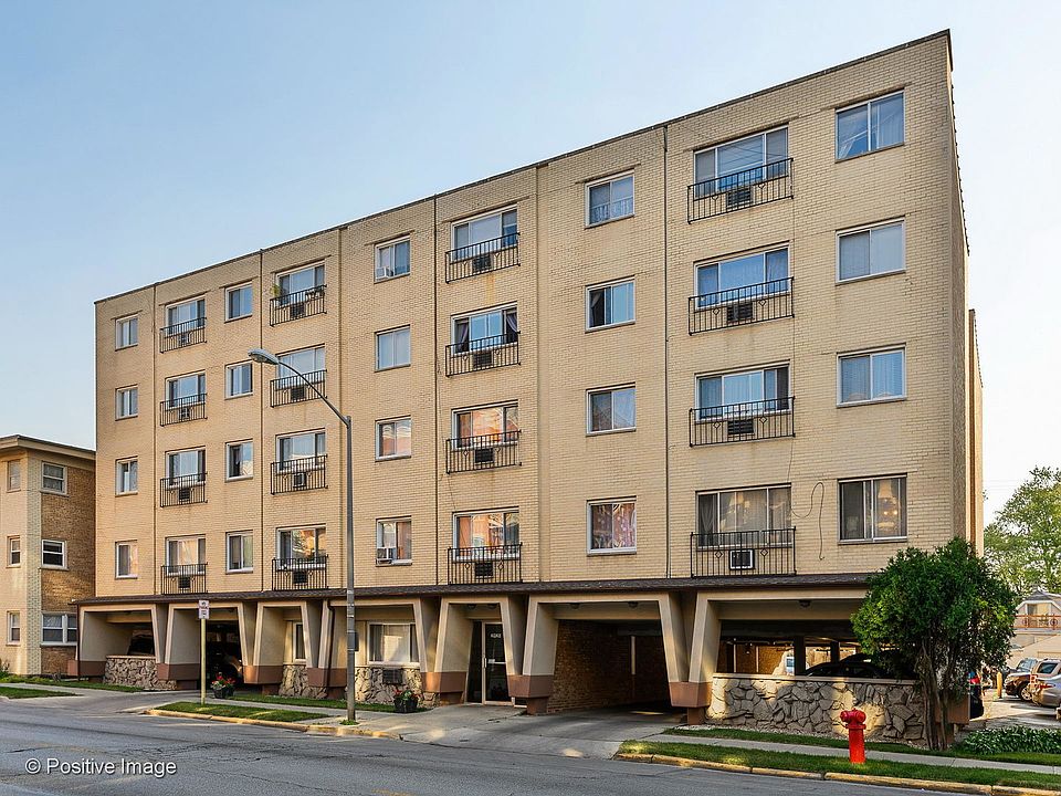 1st image of 2920 N Harlem Ave APT 4H