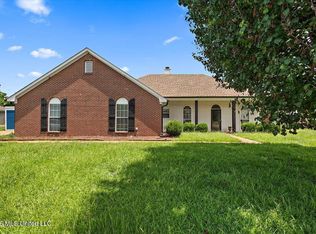 218 Charlene Dr, Byram, MS 39272