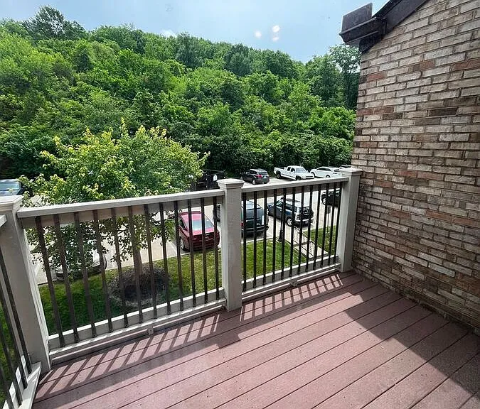 24 Woodland Hills Dr #11 — Photo 15