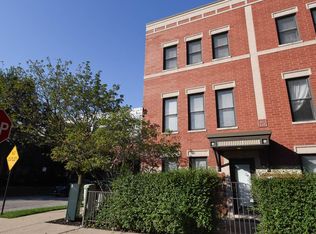 1000 N Crosby St #E07P, Chicago, IL 60610