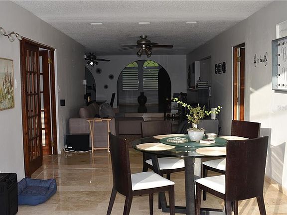 3rd image of 134 Calle Moradilla Milavale #134