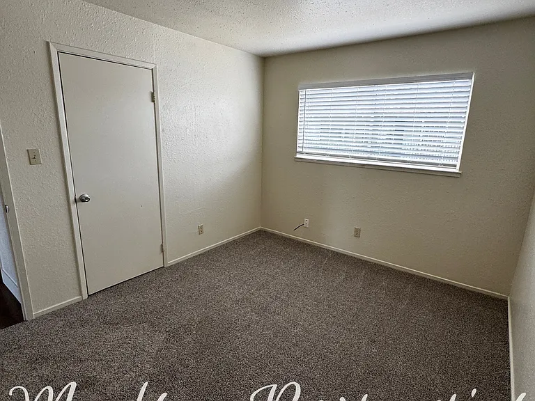 1872 5th Ave #9 — Photo 9