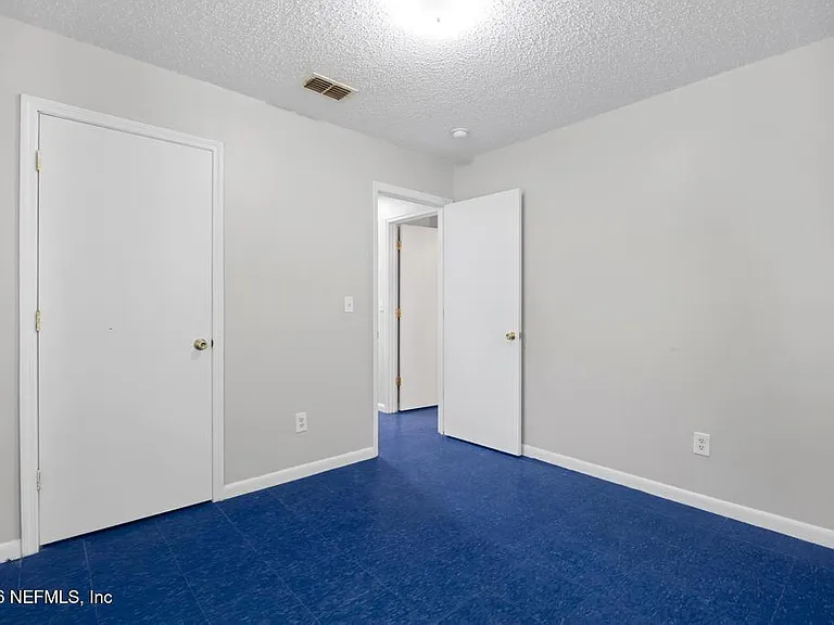 850 Spearing St — Photo 14