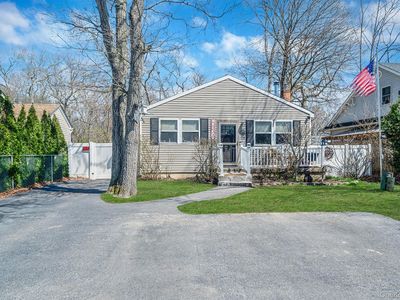73 Wendy Drive, Farmingville, NY, 11738
