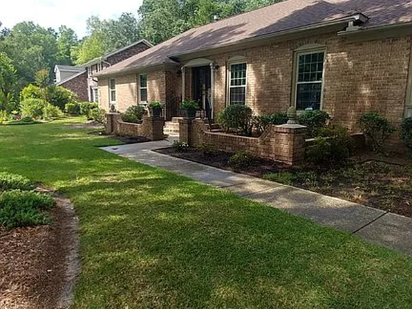 104 Shaftesbury Ln, Summerville, SC 29485