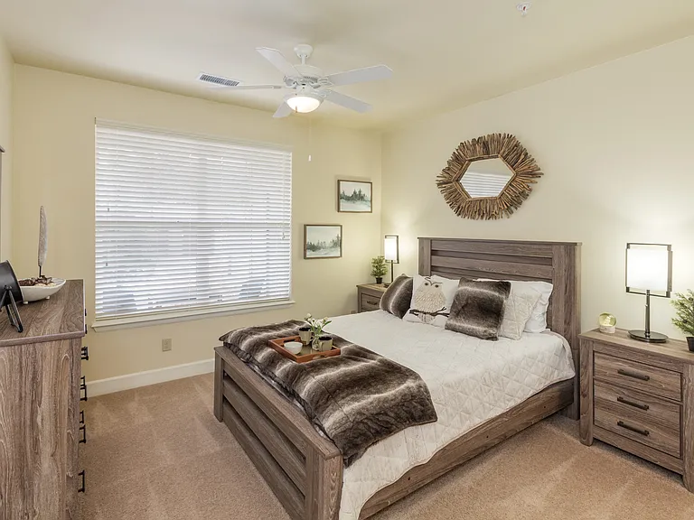 Trail Ridge at Woodland Park Apartments — Photo 11
