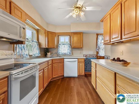 4th image of 1902 Richmond Rd