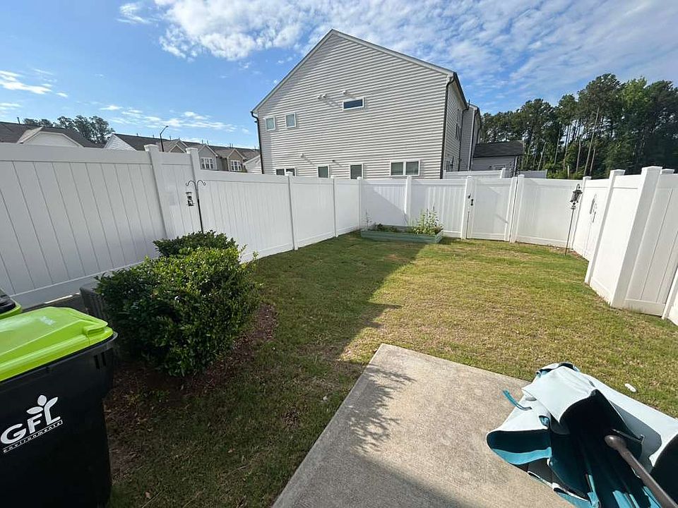 1st image of 1005 Everglades Way