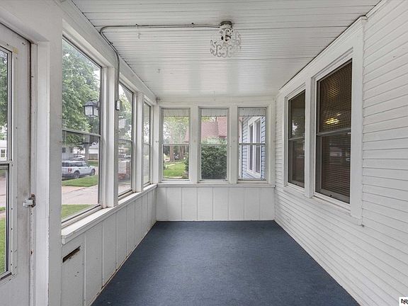 4th image of 3229 Avenue E