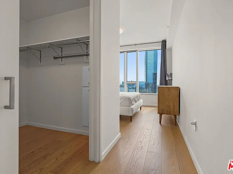 889 Francisco St #2602 — Photo 18