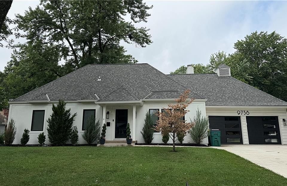 1st image of 9738 Howe Dr