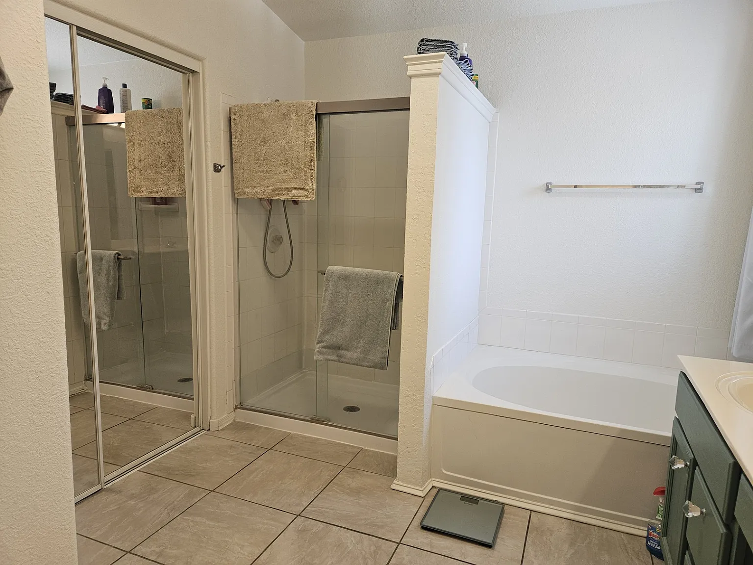 3 bed, 1524 sqft, $3,100 — Photo 3