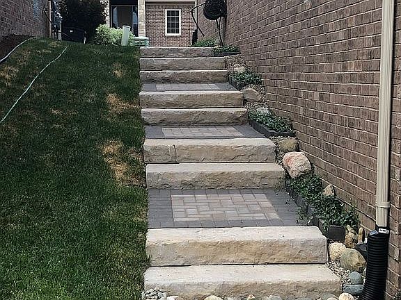 4th image of 7058 Venturi Dr