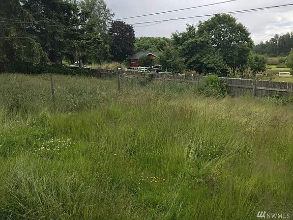 2nd image of 9919 Vickery Ave E