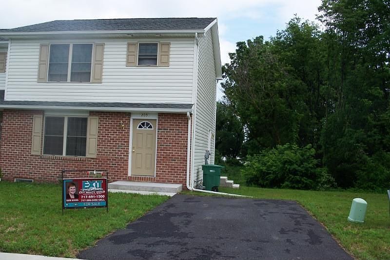 2nd image of 205 Sable Dr