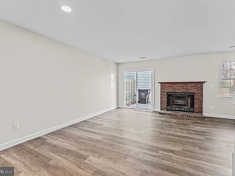 11268 Girven Ct — Photo 6