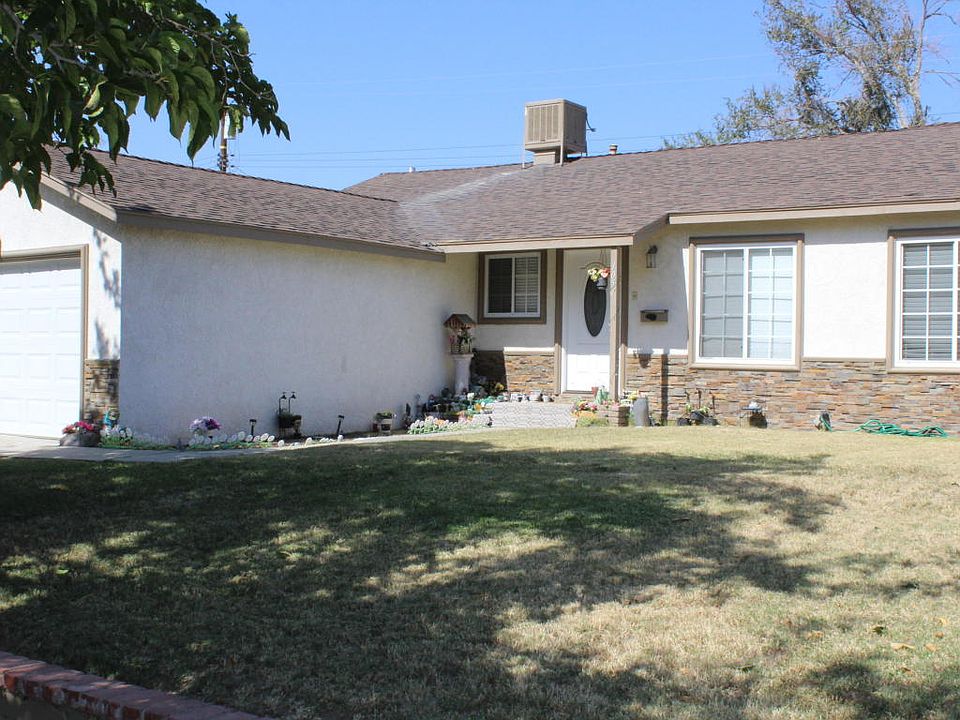 1st image of 1051 W Avenue J7