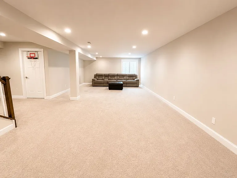 805 Llanelli Dr — Photo 41