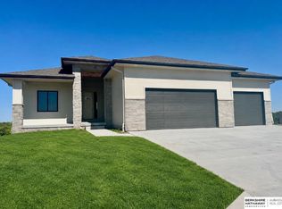 4503 S 203rd Ave, Omaha, NE 68135