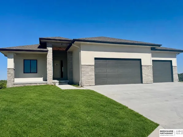 4503 S 203rd Ave, Omaha, NE 68135