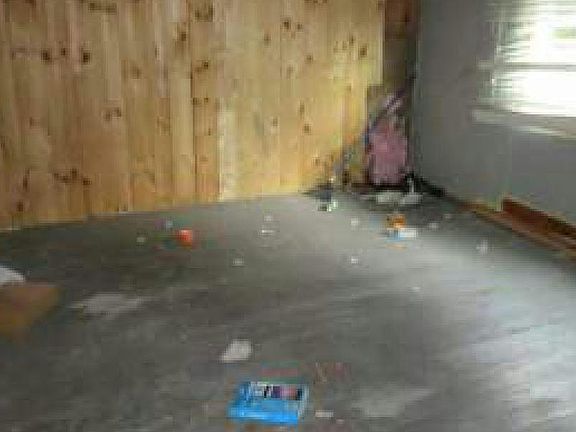 3rd image of 93 Martin Brook St