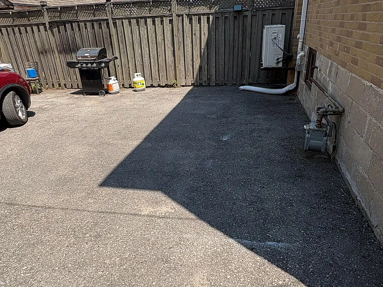394 Whitmore Ave #MAIN — Photo 22