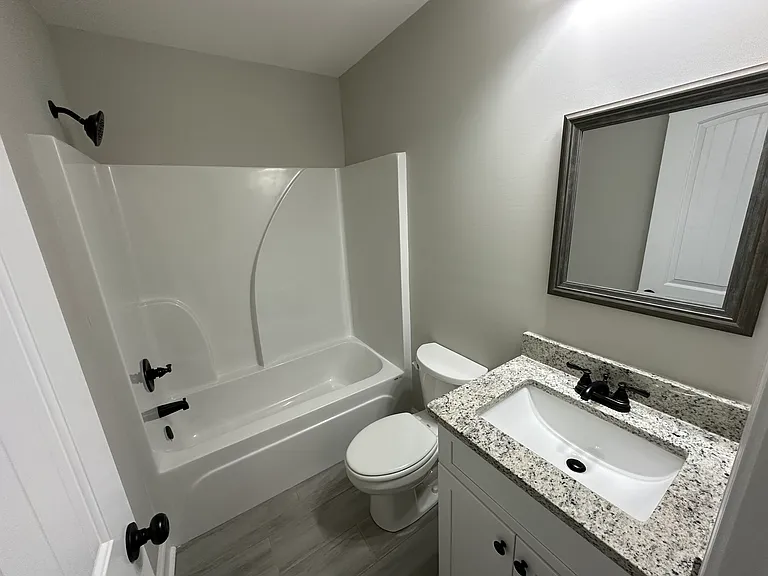 221 Lasso Dr — Photo 24