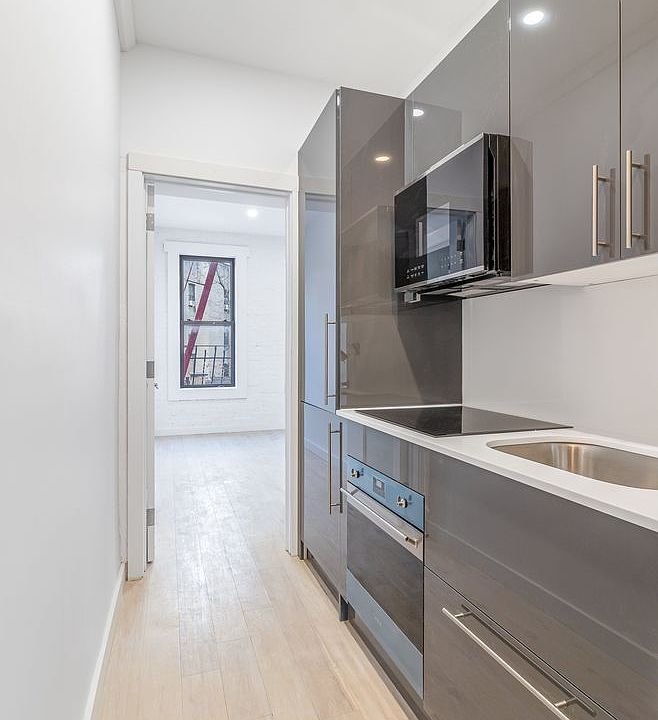 1st image of 103 Macdougal St APT 26