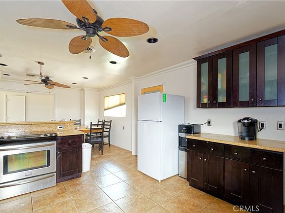 5th image of 460 Seville Ln