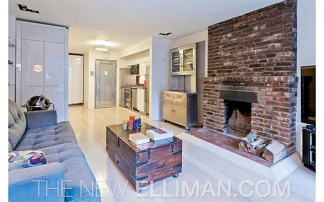 Rented by Douglas Elliman | media 23