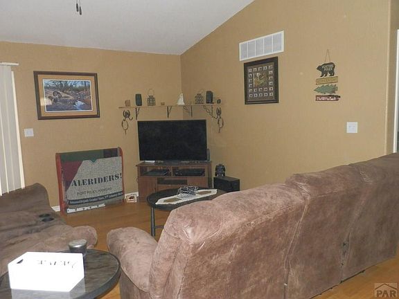 2nd image of 807 S Norwood Ave