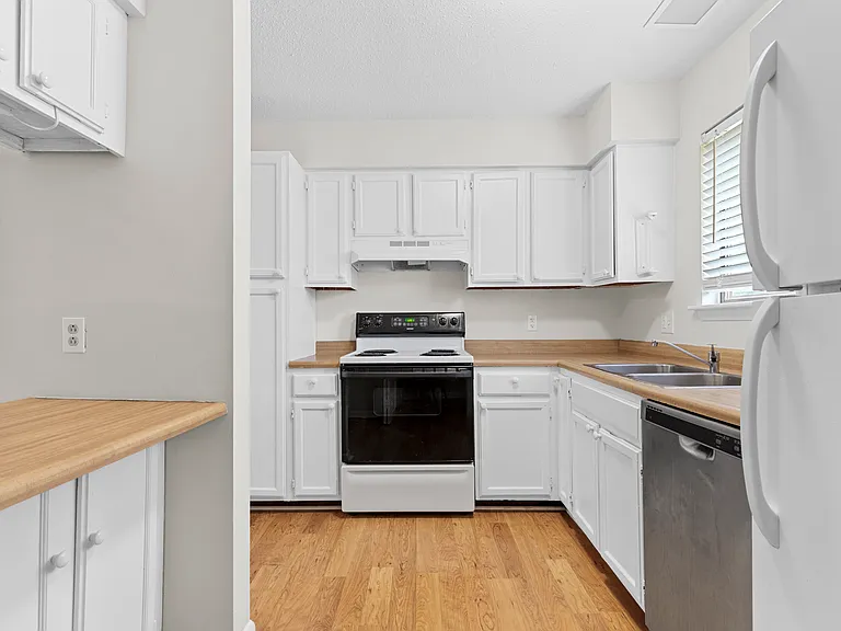 3156 Heathstead Pl #C — Photo 2