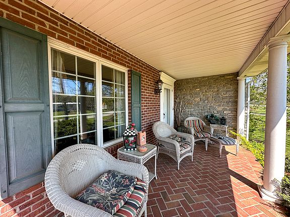 3rd image of 5686 Slate Lick Rd