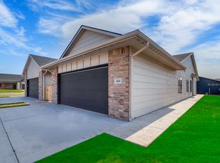 442 W Long Path Ct, Goddard, KS 67052