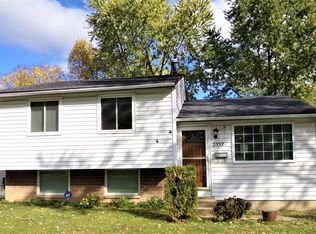 2352 Weyburn Rd, Columbus, OH 43232