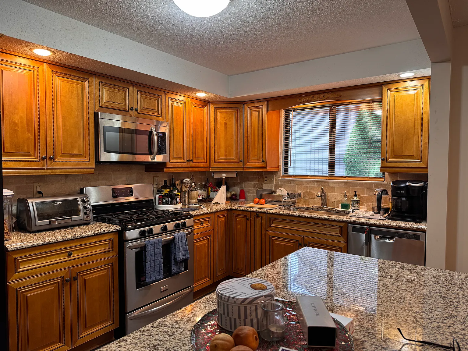 2 bed, 1328 sqft, $2,500 — Photo 3