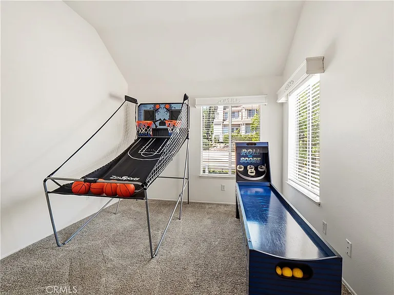 24514 McBean Pkwy — Photo 14