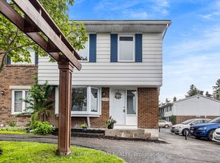 1302 Cornell St, Ottawa, ON K2H 7M1