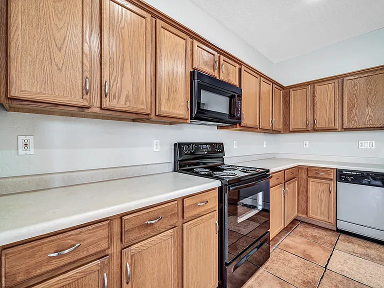 16429 W Remuda Dr — Photo 16